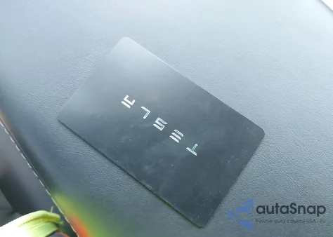 2021 Tesla Model Y Long Range Dual Motor All-Wheel Drive from USA, damaged, VIN 5YJYGDEE3MF192001